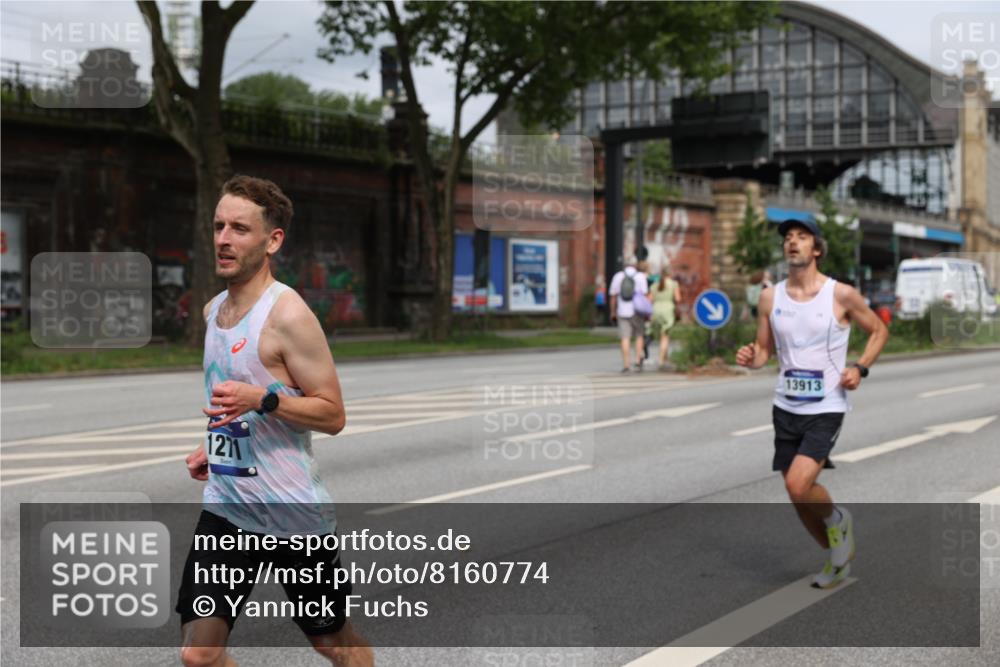 29.06.2025 - hella hamburg halbmarathon Yannick Fuchs http://msf.ph/oto/8160774 29.06.2025 10:20:36 20KM 1271, 2483, 4338, 8376, 10867, 11078, 11994, 12067, 13913, 14836, 15483 meine-sportfotos.de