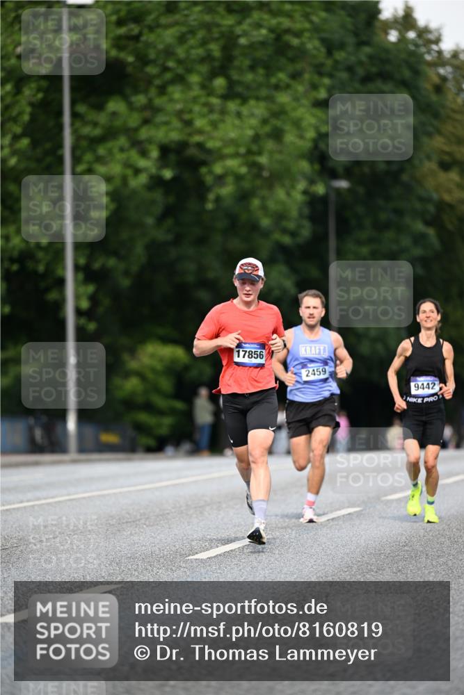29.06.2025 - hella hamburg halbmarathon Dr. Thomas Lammeyer http://msf.ph/oto/8160819 29.06.2025 09:44:27 Kennedybrücke 2459, 4128, 4571, 7963, 9442, 10234 meine-sportfotos.de
