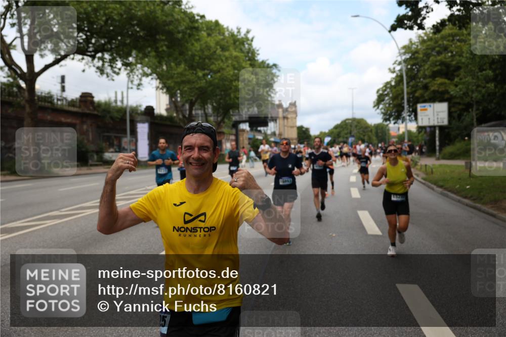 29.06.2025 - hella hamburg halbmarathon Yannick Fuchs http://msf.ph/oto/8160821 29.06.2025 10:38:53 20KM 1057, 1220, 1391, 1468, 1782, 1902, 1941, 2365, 2402, 2415, 3004, 3021, 3098, 3305, 4310, 4691, 4991, 5231, 5476, 5884, 7191, 7322, 7710, 8722, 8928, 9159, 9444, 10596, 11469, 12159, 12711, 13123, 13975, 14351, 14464, 14667, 14816, 15185, 15225, 15233, 15280, 16506, 16893, 17097, 17406, 17729, 17748, 18539, 18560, 18806, 19207 meine-sportfotos.de