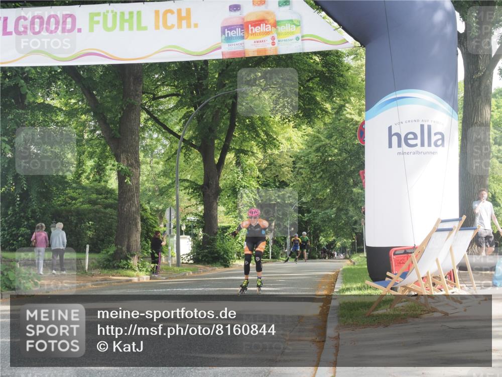 29.06.2025 - hella hamburg halbmarathon KatJ http://msf.ph/oto/8160844 29.06.2025 09:10:25 Zwischen KM18-KM19  meine-sportfotos.de