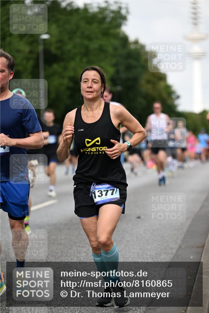 29.06.2025 - hella hamburg halbmarathon Dr. Thomas Lammeyer http://msf.ph/oto/8160865 29.06.2025 10:08:36 Kennedybrücke 1161, 1316, 1367, 1377, 1674, 2011, 3413, 3488, 4146, 4488, 4904, 5354, 5365, 5976, 6311, 6706, 6709, 8089, 8217, 10213, 10756, 10962 meine-sportfotos.de
