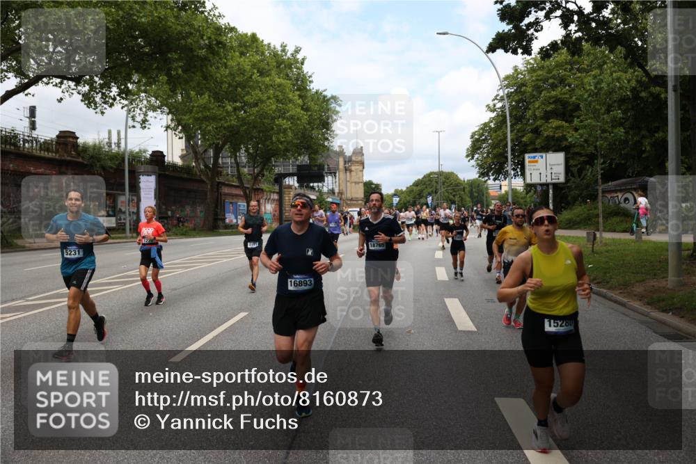 29.06.2025 - hella hamburg halbmarathon Yannick Fuchs http://msf.ph/oto/8160873 29.06.2025 10:38:53 20KM 1057, 1220, 1391, 1468, 1782, 1902, 1941, 2365, 2402, 2415, 3004, 3021, 3098, 3305, 4310, 4691, 4991, 5231, 5476, 5884, 7191, 7322, 7710, 8722, 8928, 9159, 9444, 10596, 11469, 12159, 12711, 13123, 13975, 14351, 14464, 14667, 14816, 15185, 15225, 15233, 15280, 16506, 16893, 17097, 17406, 17729, 17748, 18539, 18560, 18806, 19207 meine-sportfotos.de