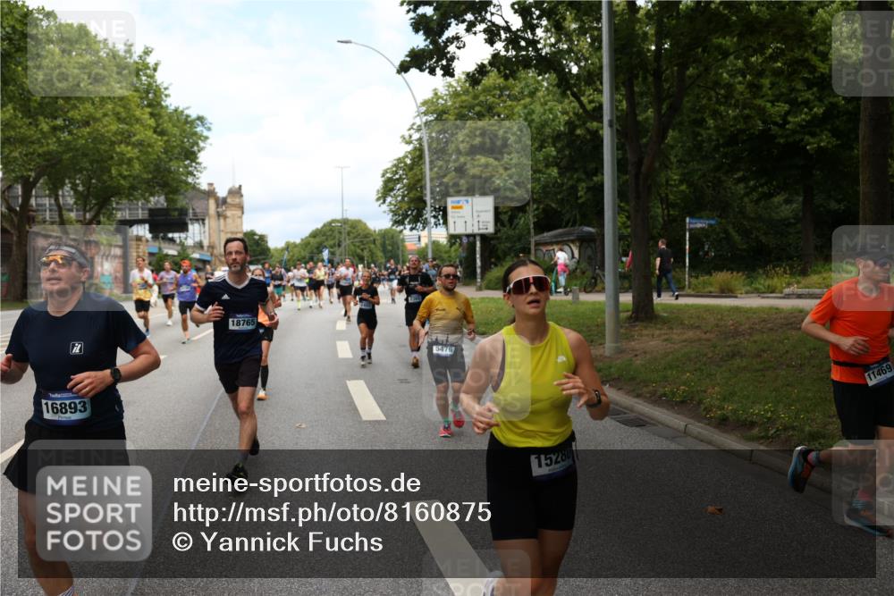 29.06.2025 - hella hamburg halbmarathon Yannick Fuchs http://msf.ph/oto/8160875 29.06.2025 10:38:54 20KM 1057, 1220, 1391, 1468, 1782, 1902, 1941, 2365, 2402, 2415, 3004, 3021, 3098, 3305, 4310, 4691, 4991, 5231, 5476, 5884, 7191, 7322, 7710, 8928, 9159, 10596, 11469, 12159, 12711, 13123, 13975, 14351, 14464, 14667, 14686, 14687, 14816, 15185, 15225, 15280, 16506, 16893, 17097, 17406, 17748, 18539, 18560, 18806, 19207 meine-sportfotos.de