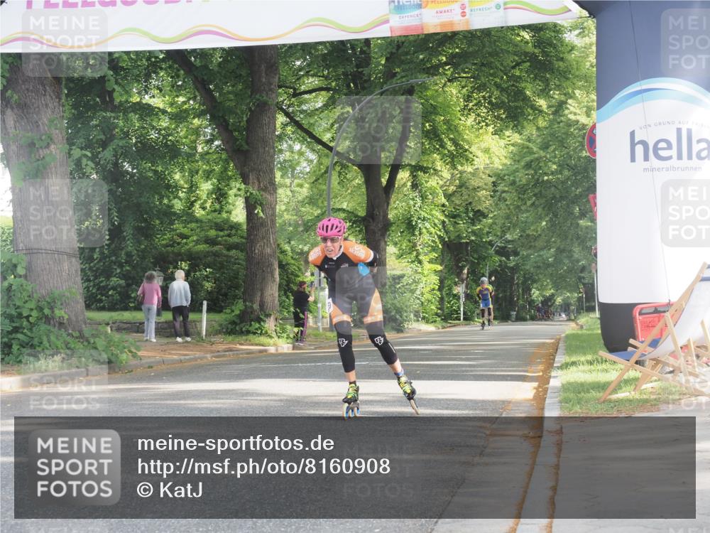 29.06.2025 - hella hamburg halbmarathon KatJ http://msf.ph/oto/8160908 29.06.2025 09:10:26 Zwischen KM18-KM19  meine-sportfotos.de