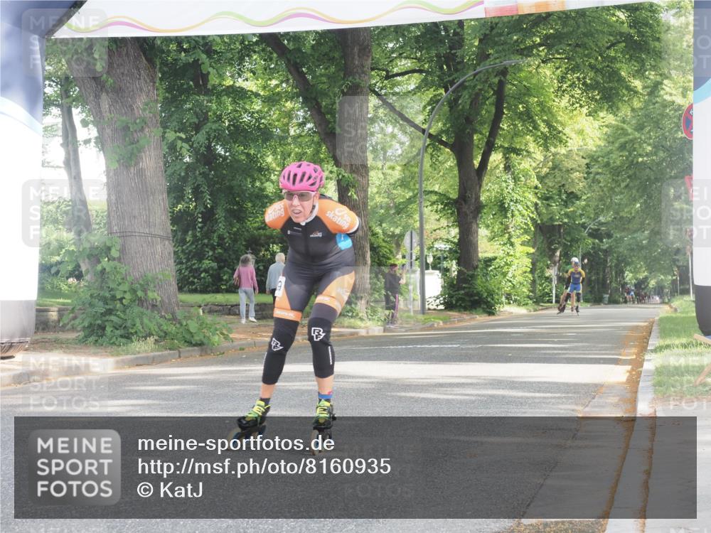 29.06.2025 - hella hamburg halbmarathon KatJ http://msf.ph/oto/8160935 29.06.2025 09:10:27 Zwischen KM18-KM19  meine-sportfotos.de