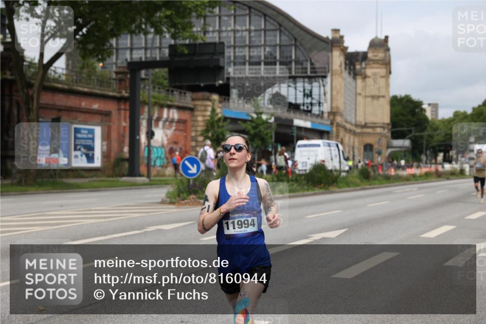 29.06.2025 - hella hamburg halbmarathon Yannick Fuchs http://msf.ph/oto/8160944 29.06.2025 10:20:41 20KM 2483, 4338, 8376, 11228, 11994, 12067, 13346, 13913 meine-sportfotos.de