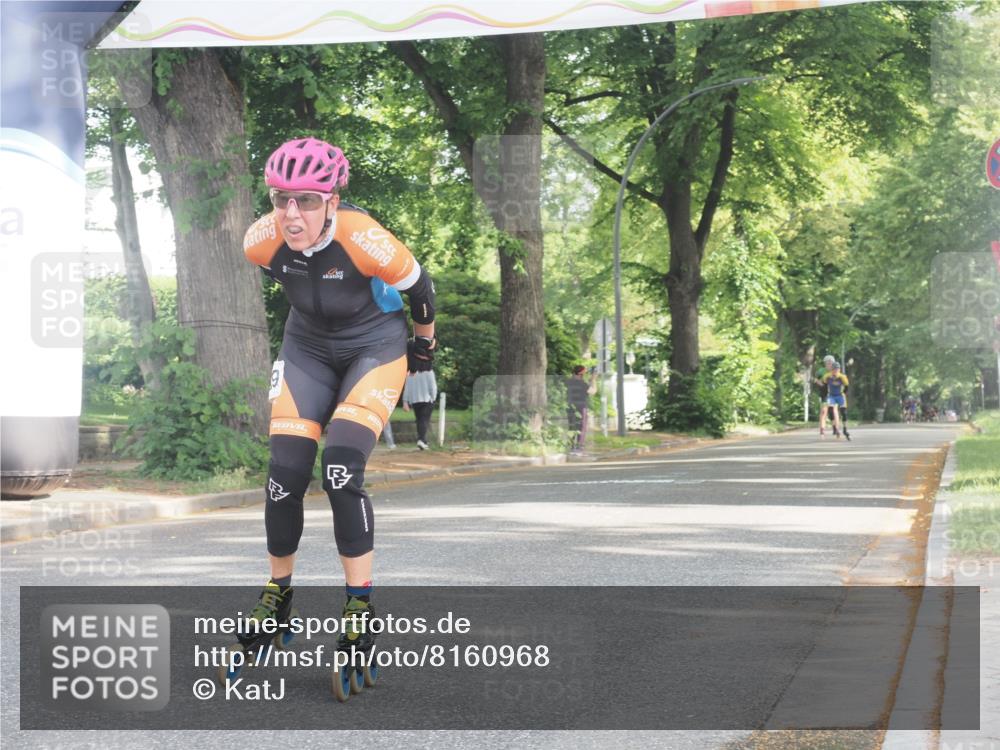 29.06.2025 - hella hamburg halbmarathon KatJ http://msf.ph/oto/8160968 29.06.2025 09:10:27 Zwischen KM18-KM19  meine-sportfotos.de