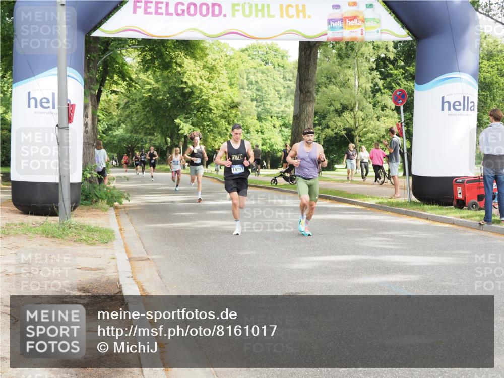 29.06.2025 - hella hamburg halbmarathon MichiJ http://msf.ph/oto/8161017 29.06.2025 10:11:19 Zwischen KM18-KM19 14717 meine-sportfotos.de