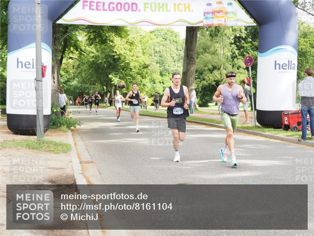29.06.2025 - hella hamburg halbmarathon MichiJ http://msf.ph/oto/8161104 29.06.2025 10:11:20 Zwischen KM18-KM19 14717 meine-sportfotos.de