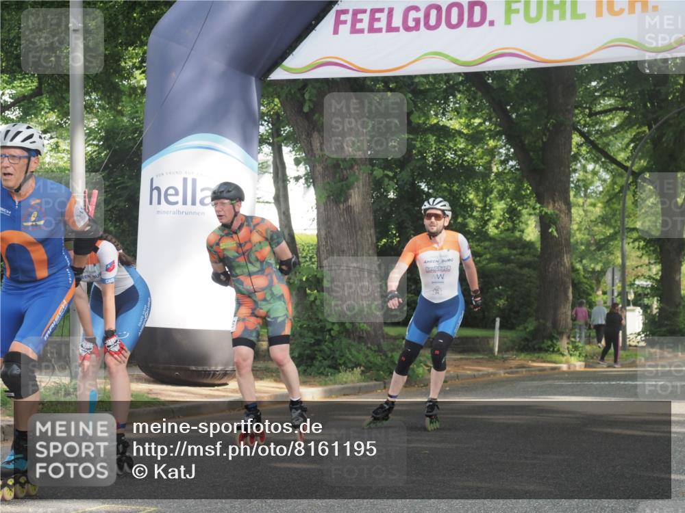29.06.2025 - hella hamburg halbmarathon KatJ http://msf.ph/oto/8161195 29.06.2025 09:10:42 Zwischen KM18-KM19  meine-sportfotos.de