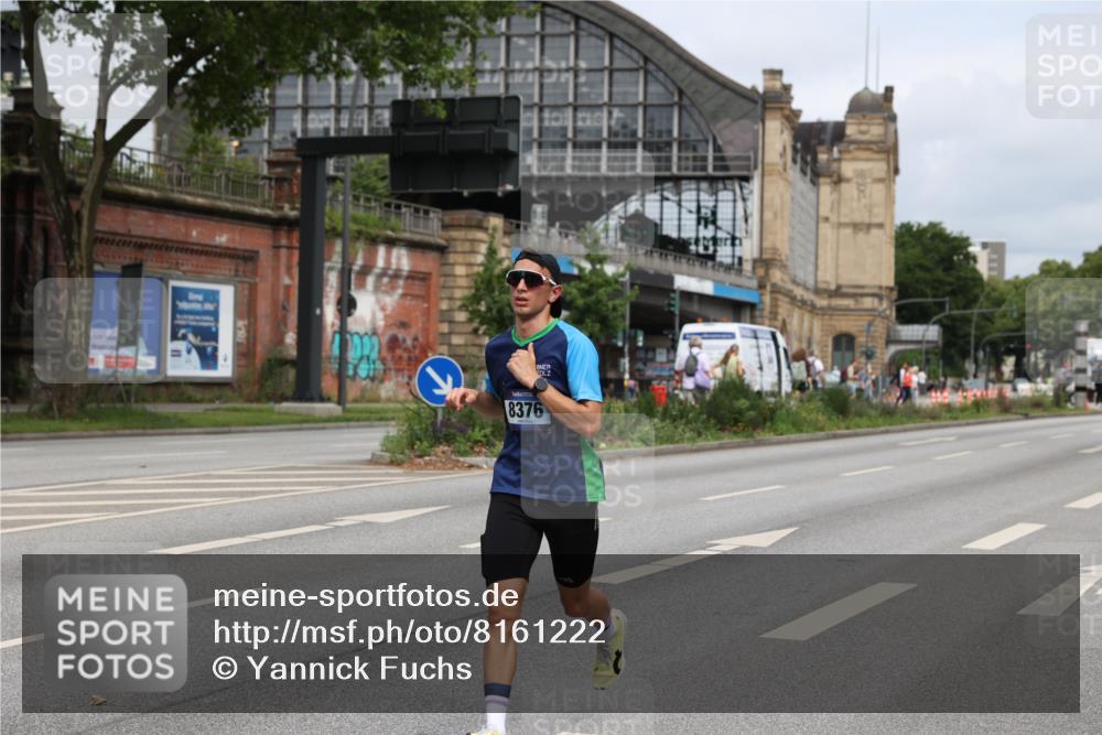 29.06.2025 - hella hamburg halbmarathon Yannick Fuchs http://msf.ph/oto/8161222 29.06.2025 10:20:48 20KM 2483, 4338, 8376, 10468, 11228, 12067, 13346, 14107, 17003 meine-sportfotos.de