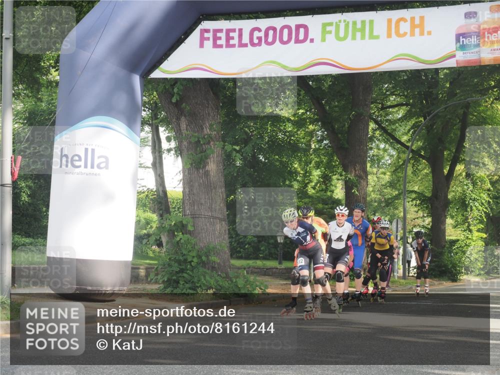 29.06.2025 - hella hamburg halbmarathon KatJ http://msf.ph/oto/8161244 29.06.2025 09:10:47 Zwischen KM18-KM19  meine-sportfotos.de