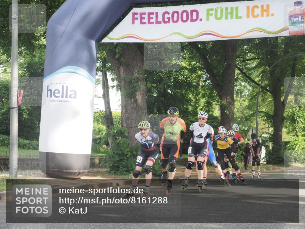 29.06.2025 - hella hamburg halbmarathon KatJ http://msf.ph/oto/8161288 29.06.2025 09:10:48 Zwischen KM18-KM19  meine-sportfotos.de