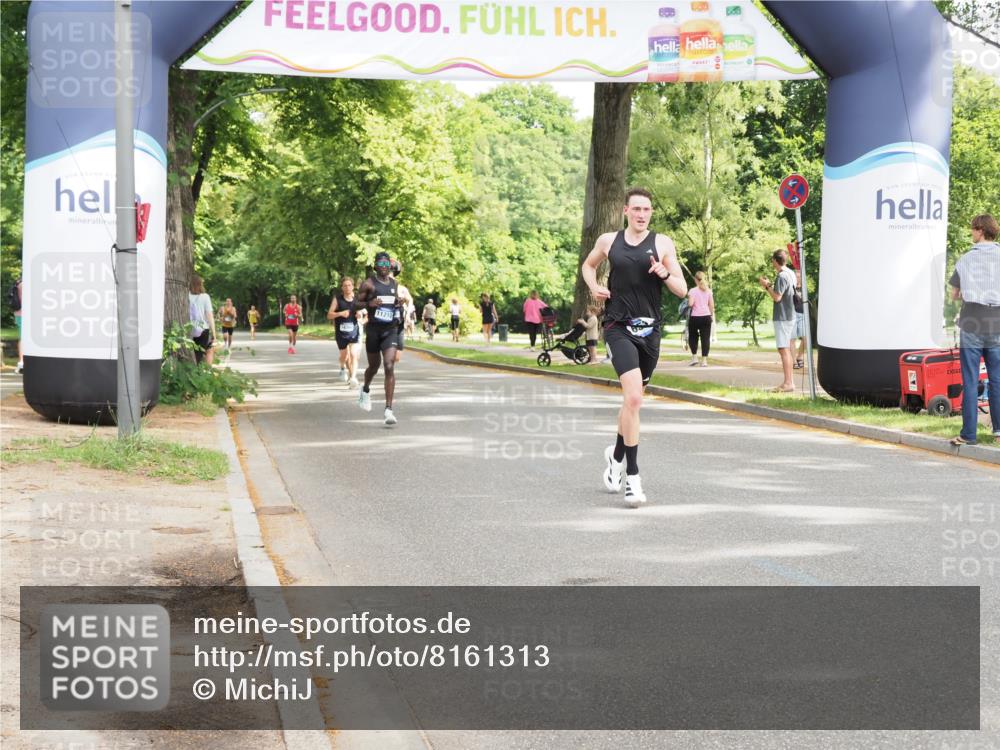 29.06.2025 - hella hamburg halbmarathon MichiJ http://msf.ph/oto/8161313 29.06.2025 10:11:27 Zwischen KM18-KM19 12373, 14717, 15526, 19075 meine-sportfotos.de