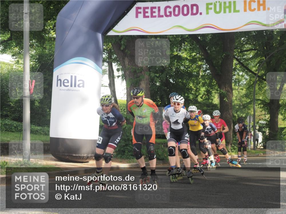 29.06.2025 - hella hamburg halbmarathon KatJ http://msf.ph/oto/8161320 29.06.2025 09:10:48 Zwischen KM18-KM19  meine-sportfotos.de