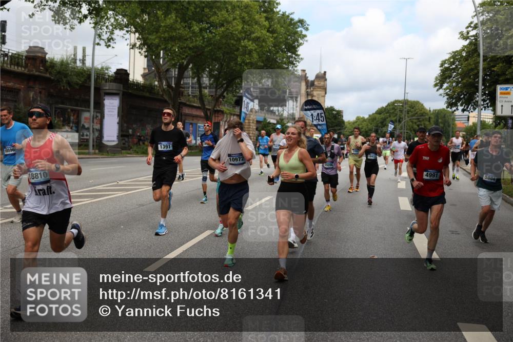 29.06.2025 - hella hamburg halbmarathon Yannick Fuchs http://msf.ph/oto/8161341 29.06.2025 10:39:00 20KM 1057, 1391, 1413, 1468, 1697, 1782, 1902, 1941, 2415, 3004, 3098, 3305, 4691, 4991, 5884, 7322, 7710, 8928, 9302, 10596, 11809, 12159, 12711, 13123, 13975, 14351, 14464, 14667, 14686, 14687, 14703, 14816, 15185, 16506, 17097, 17120, 17406, 18539, 18560, 18806, 19207 meine-sportfotos.de