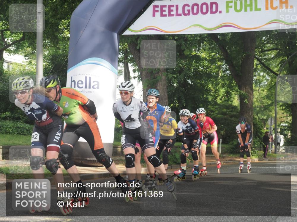 29.06.2025 - hella hamburg halbmarathon KatJ http://msf.ph/oto/8161369 29.06.2025 09:10:48 Zwischen KM18-KM19  meine-sportfotos.de