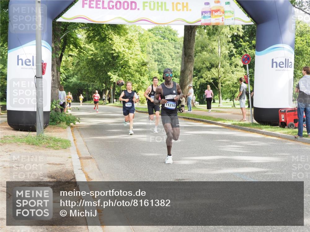 29.06.2025 - hella hamburg halbmarathon MichiJ http://msf.ph/oto/8161382 29.06.2025 10:11:29 Zwischen KM18-KM19 6530, 12373, 15526, 19075 meine-sportfotos.de