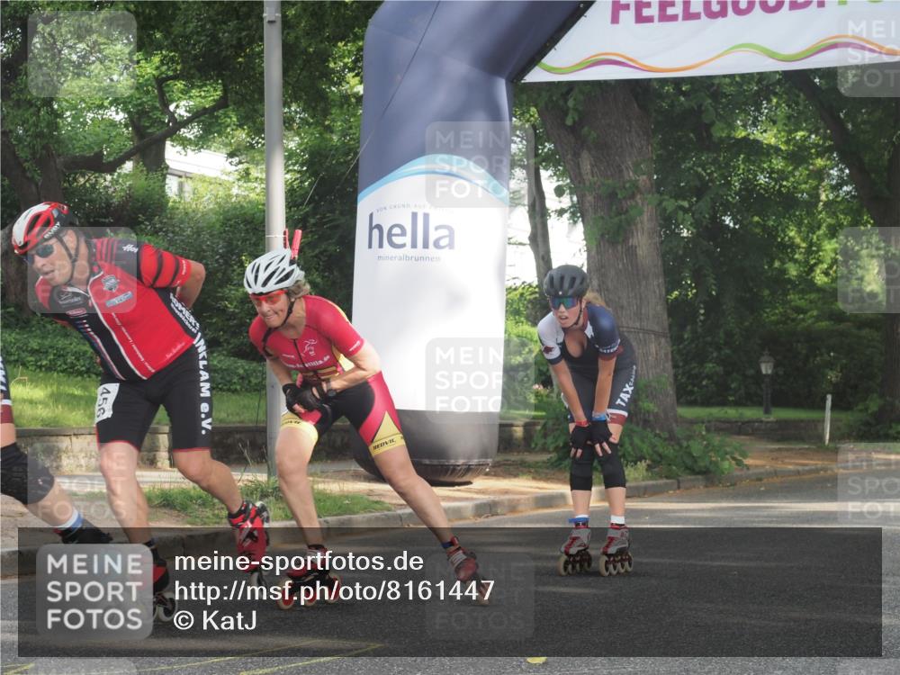 29.06.2025 - hella hamburg halbmarathon KatJ http://msf.ph/oto/8161447 29.06.2025 09:10:49 Zwischen KM18-KM19  meine-sportfotos.de