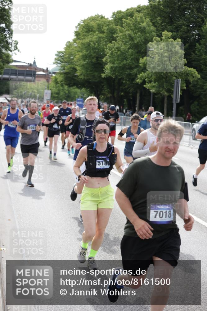 29.06.2025 - hella hamburg halbmarathon Jannik Wohlers http://msf.ph/oto/8161500 29.06.2025 10:20:01 Lombardsbrücke 1011, 1046, 1069, 1471, 1474, 2478, 3434, 3733, 3842, 4154, 4166, 4422, 4614, 5181, 5811, 5812, 5831, 5937, 6951, 7018, 7101, 7131, 7739, 8025, 8462, 8588, 9136, 9722, 9735, 9873, 10041, 10414, 10595, 10613, 10647, 10754, 11603, 11835, 12056, 12977, 13013, 14014, 14564, 14894, 15180, 15244, 15442, 15481, 16638, 17671, 19093 meine-sportfotos.de