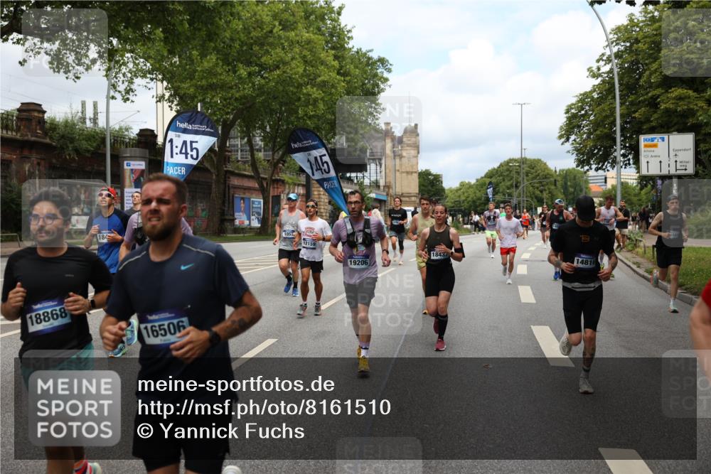 29.06.2025 - hella hamburg halbmarathon Yannick Fuchs http://msf.ph/oto/8161510 29.06.2025 10:39:01 20KM 1057, 1391, 1413, 1468, 1520, 1697, 1782, 1941, 2415, 3098, 3305, 4691, 4991, 5884, 7322, 7710, 8928, 9302, 10596, 11809, 12159, 12711, 13123, 13975, 14351, 14464, 14686, 14687, 14703, 14816, 16506, 17097, 17120, 17406, 18539, 18560, 18806, 19207 meine-sportfotos.de