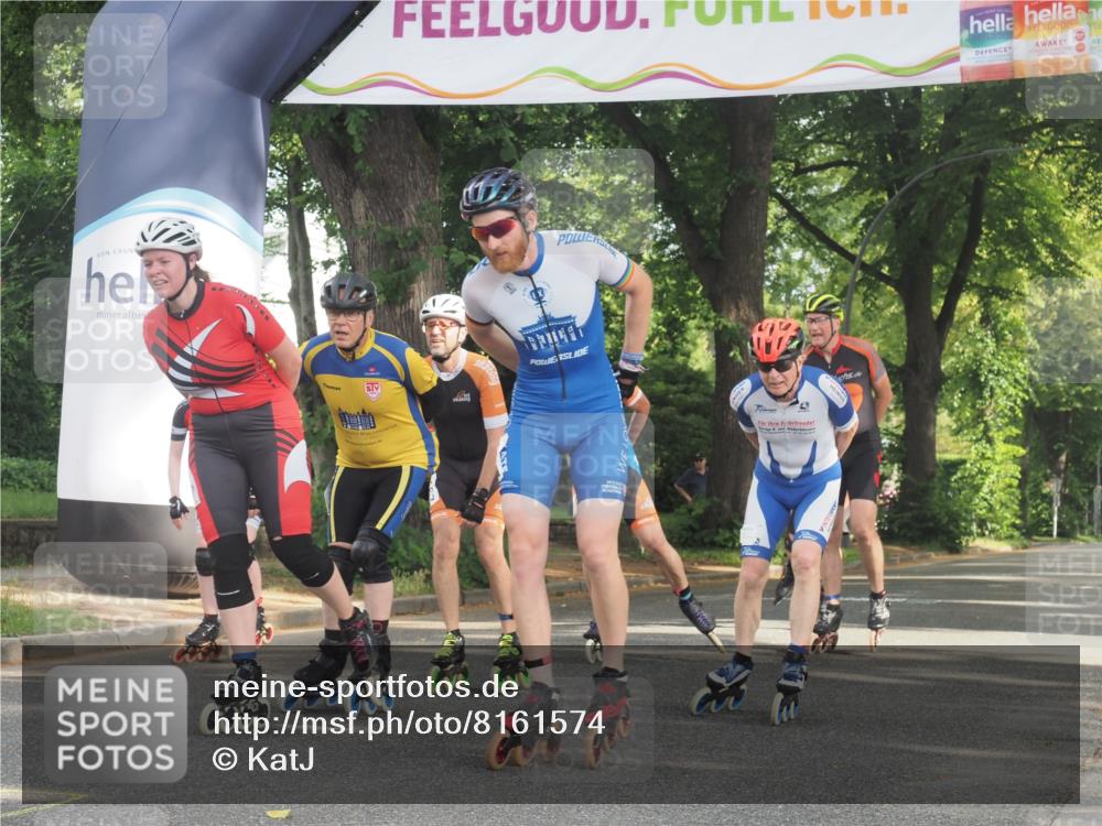 29.06.2025 - hella hamburg halbmarathon KatJ http://msf.ph/oto/8161574 29.06.2025 09:10:57 Zwischen KM18-KM19  meine-sportfotos.de