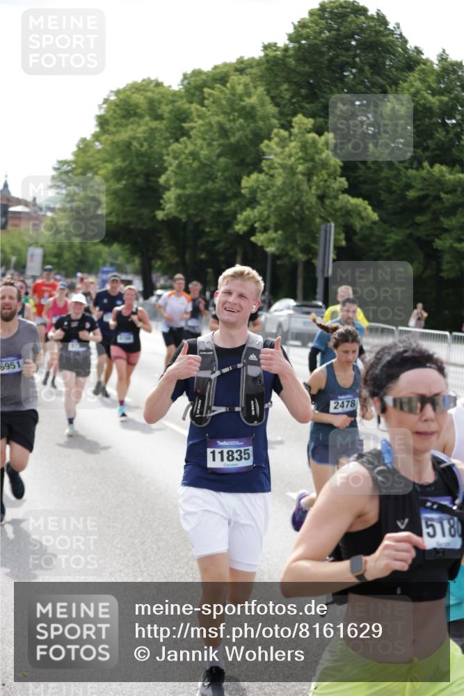 29.06.2025 - hella hamburg halbmarathon Jannik Wohlers http://msf.ph/oto/8161629 29.06.2025 10:20:02 Lombardsbrücke 1011, 1046, 1069, 1471, 1474, 2478, 3434, 3733, 3842, 4154, 4166, 4422, 4614, 5181, 5811, 5812, 5831, 5937, 6951, 7018, 7101, 7131, 7739, 8025, 8462, 8588, 9136, 9722, 9735, 9873, 10041, 10414, 10595, 10613, 10647, 10754, 11603, 11835, 12056, 12977, 13013, 14014, 14894, 15180, 15244, 15442, 15481, 16638, 17671, 18007, 19093 meine-sportfotos.de