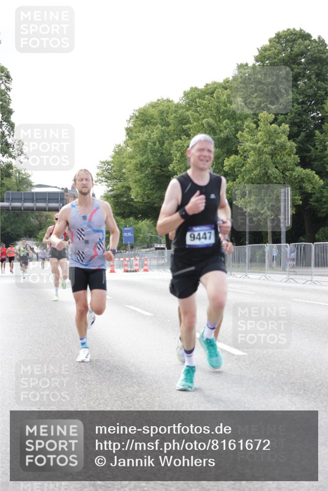 29.06.2025 - hella hamburg halbmarathon Jannik Wohlers http://msf.ph/oto/8161672 29.06.2025 09:39:58 Lombardsbrücke 34, 35, 52, 54, 6530, 9255, 9447, 10650, 12678, 14302, 15495, 16068, 16245, 16988, 19075 meine-sportfotos.de