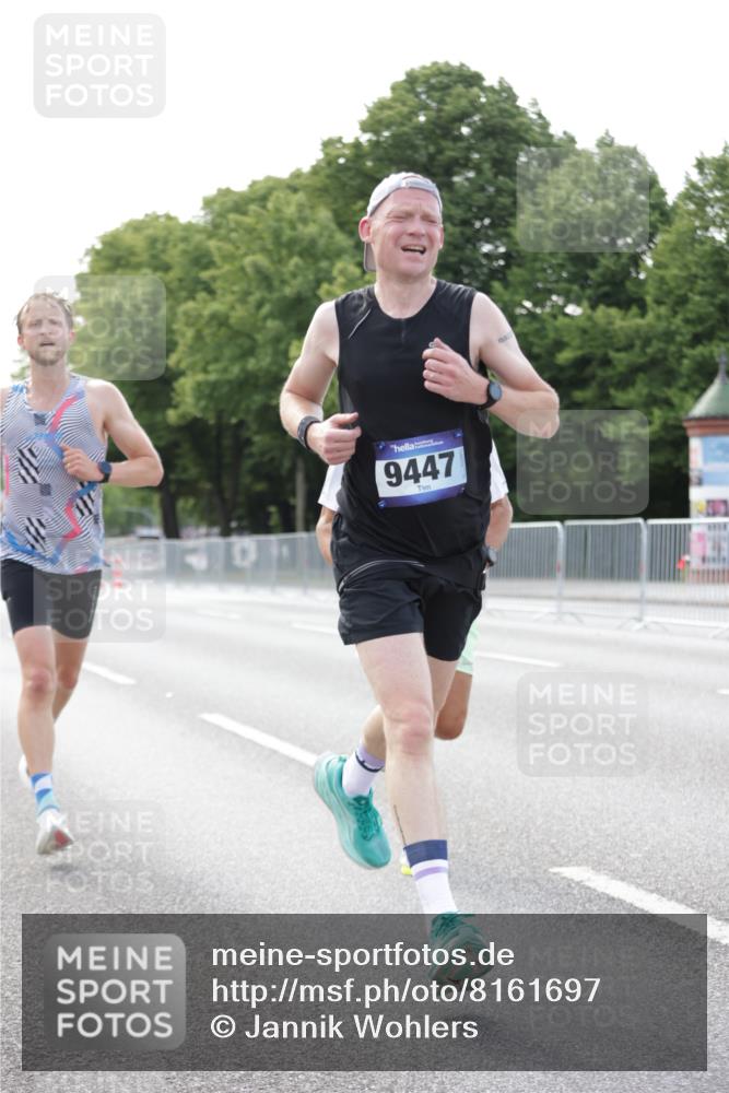 29.06.2025 - hella hamburg halbmarathon Jannik Wohlers http://msf.ph/oto/8161697 29.06.2025 09:39:59 Lombardsbrücke 34, 35, 52, 54, 6530, 9255, 9447, 10650, 12678, 14302, 15495, 16068, 16245, 16988, 19075 meine-sportfotos.de