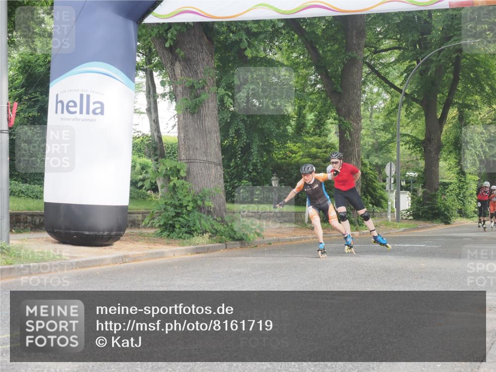 29.06.2025 - hella hamburg halbmarathon KatJ http://msf.ph/oto/8161719 29.06.2025 09:11:45 Zwischen KM18-KM19  meine-sportfotos.de