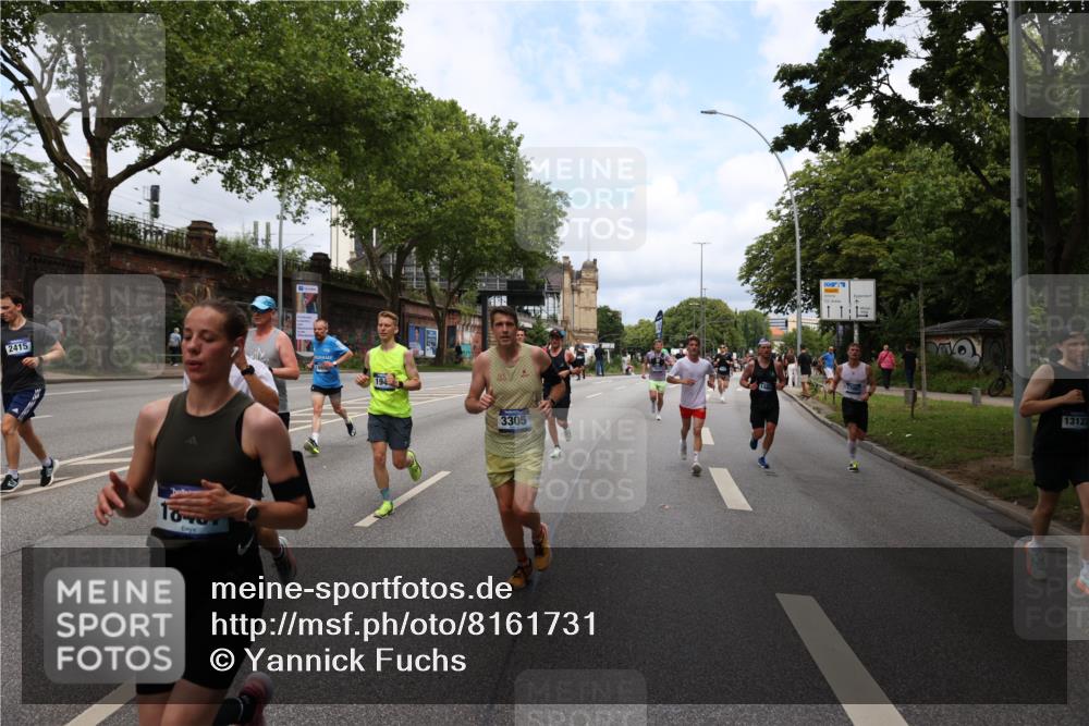 29.06.2025 - hella hamburg halbmarathon Yannick Fuchs http://msf.ph/oto/8161731 29.06.2025 10:39:04 20KM 1057, 1413, 1468, 1520, 1697, 1782, 1941, 2415, 2890, 2970, 3098, 3305, 4270, 4691, 7710, 8928, 9302, 11809, 12159, 12711, 13123, 13975, 14351, 14464, 14686, 14687, 14703, 14816, 15334, 16058, 17097, 17120, 17406, 18539, 18560, 18806, 19207 meine-sportfotos.de