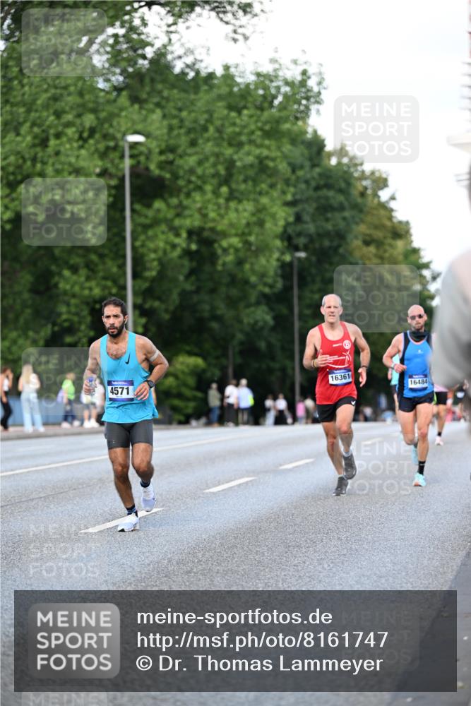 29.06.2025 - hella hamburg halbmarathon Dr. Thomas Lammeyer http://msf.ph/oto/8161747 29.06.2025 09:44:42 Kennedybrücke 2459, 4128, 4571, 6559, 7862, 9442, 10234, 10780, 11194 meine-sportfotos.de