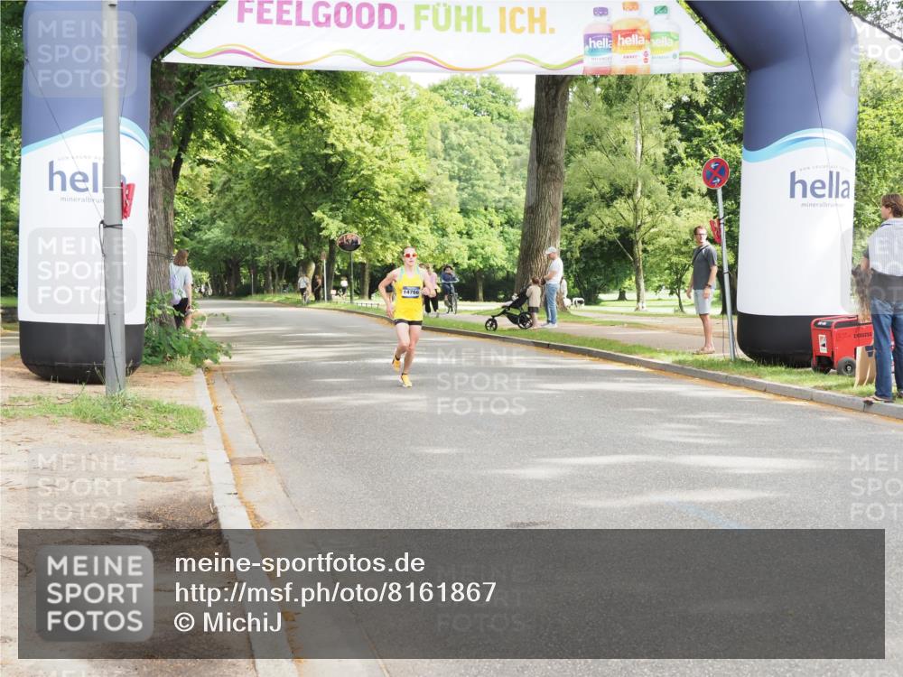 29.06.2025 - hella hamburg halbmarathon MichiJ http://msf.ph/oto/8161867 29.06.2025 10:11:42 Zwischen KM18-KM19 16120, 17402 meine-sportfotos.de