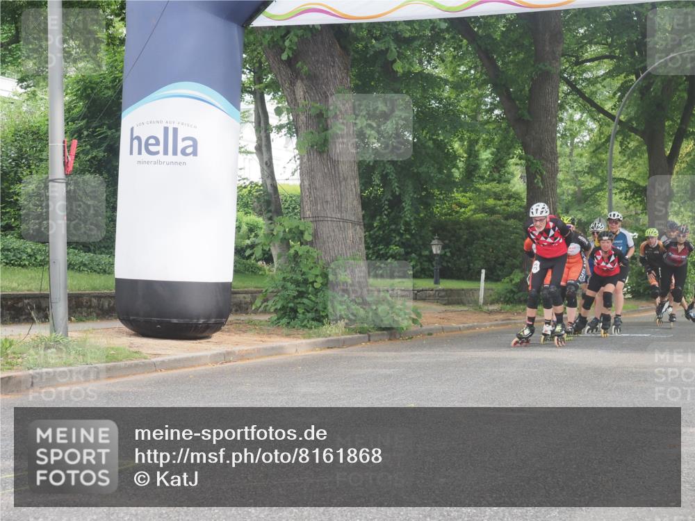 29.06.2025 - hella hamburg halbmarathon KatJ http://msf.ph/oto/8161868 29.06.2025 09:11:48 Zwischen KM18-KM19  meine-sportfotos.de