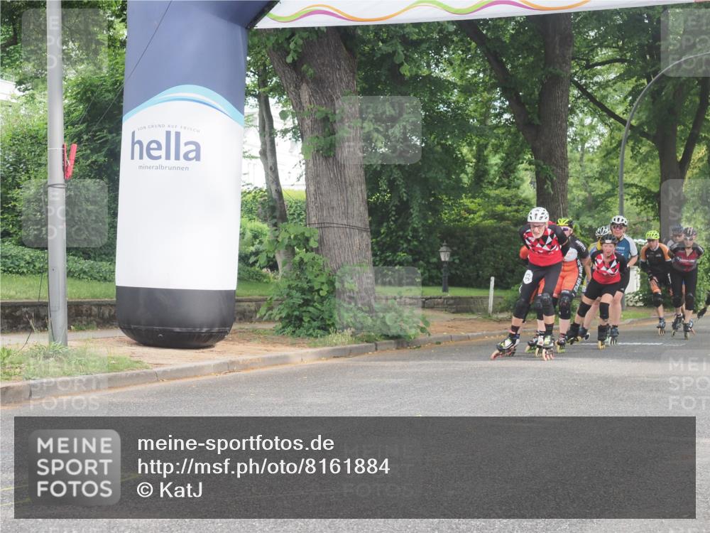 29.06.2025 - hella hamburg halbmarathon KatJ http://msf.ph/oto/8161884 29.06.2025 09:11:48 Zwischen KM18-KM19  meine-sportfotos.de