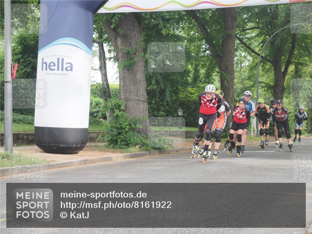 29.06.2025 - hella hamburg halbmarathon KatJ http://msf.ph/oto/8161922 29.06.2025 09:11:48 Zwischen KM18-KM19  meine-sportfotos.de