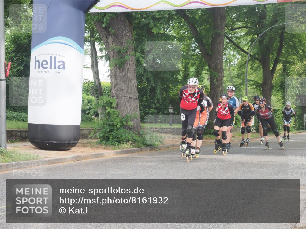 29.06.2025 - hella hamburg halbmarathon KatJ http://msf.ph/oto/8161932 29.06.2025 09:11:49 Zwischen KM18-KM19  meine-sportfotos.de