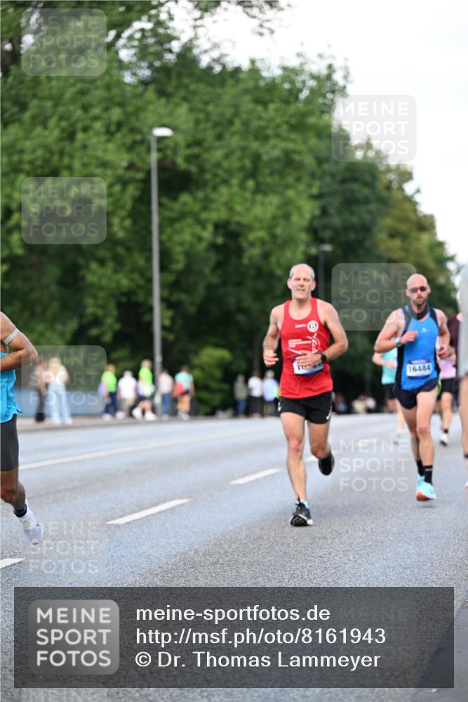 29.06.2025 - hella hamburg halbmarathon Dr. Thomas Lammeyer http://msf.ph/oto/8161943 29.06.2025 09:44:43 Kennedybrücke 2892, 4128, 4571, 6559, 7862, 9442, 10234, 10780, 11194 meine-sportfotos.de