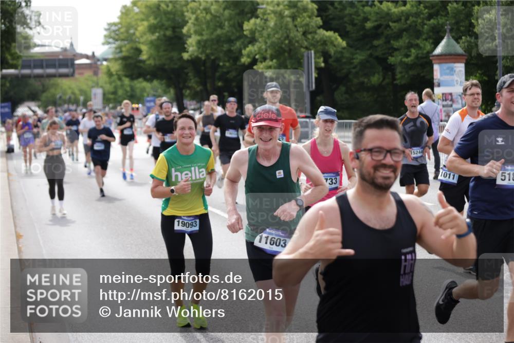 29.06.2025 - hella hamburg halbmarathon Jannik Wohlers http://msf.ph/oto/8162015 29.06.2025 10:20:07 Lombardsbrücke 1011, 1046, 1069, 1471, 1474, 2053, 2478, 3733, 4154, 4166, 4422, 4754, 4869, 5181, 5625, 5831, 6951, 7018, 7131, 8025, 8588, 9722, 9873, 10041, 10613, 10647, 11100, 11603, 11835, 11995, 12056, 12977, 14500, 14502, 14503, 14894, 15180, 15244, 15442, 15481, 15513, 16254, 16638, 17581, 17671, 17987, 18007, 18423, 18908, 19014, 19093 meine-sportfotos.de