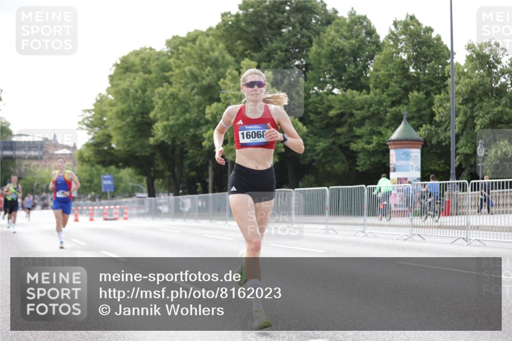 29.06.2025 - hella hamburg halbmarathon Jannik Wohlers http://msf.ph/oto/8162023 29.06.2025 09:40:02 Lombardsbrücke 34, 35, 52, 54, 6530, 9151, 9255, 9447, 10650, 12678, 14302, 15495, 16068, 16245, 16988, 19075 meine-sportfotos.de