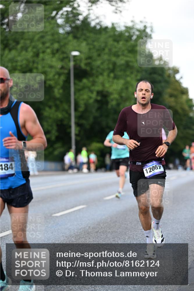 29.06.2025 - hella hamburg halbmarathon Dr. Thomas Lammeyer http://msf.ph/oto/8162124 29.06.2025 09:44:46 Kennedybrücke 2892, 4128, 4571, 6559, 7862, 10234, 10780, 11194 meine-sportfotos.de