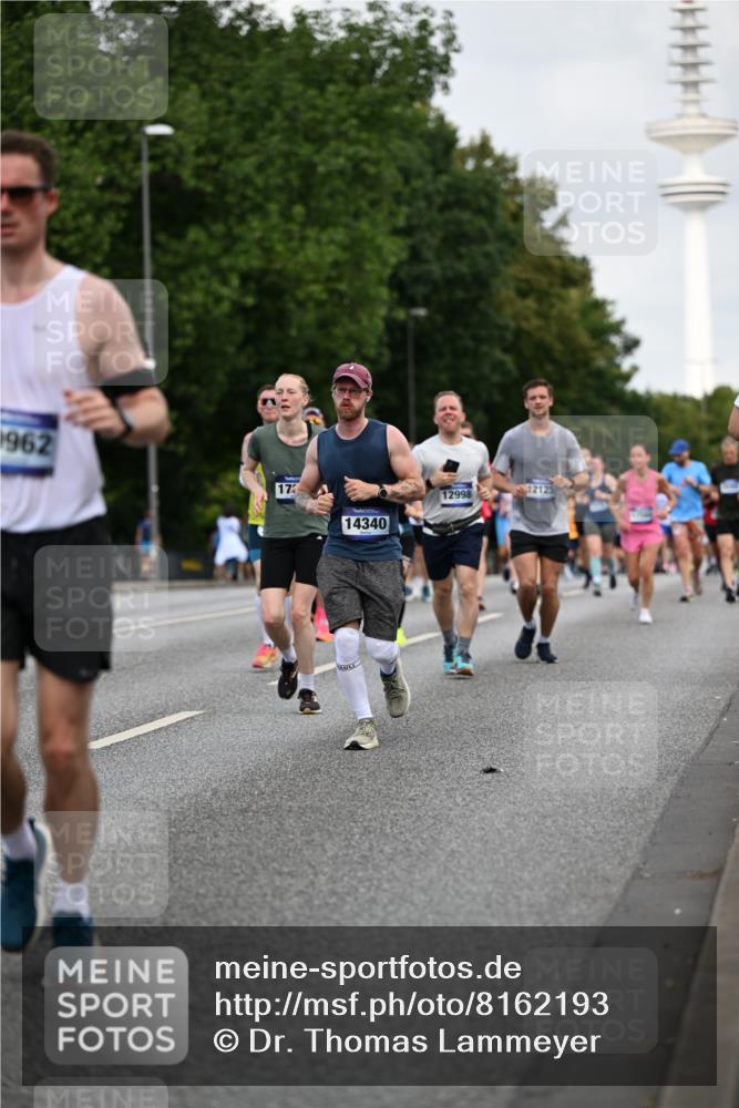 29.06.2025 - hella hamburg halbmarathon Dr. Thomas Lammeyer http://msf.ph/oto/8162193 29.06.2025 10:08:42 Kennedybrücke 1316, 1377, 1674, 2011, 2463, 2698, 3413, 3994, 4146, 4904, 5354, 5365, 5976, 6311, 6709, 8089, 8217, 9280, 10213, 10756, 10962 meine-sportfotos.de