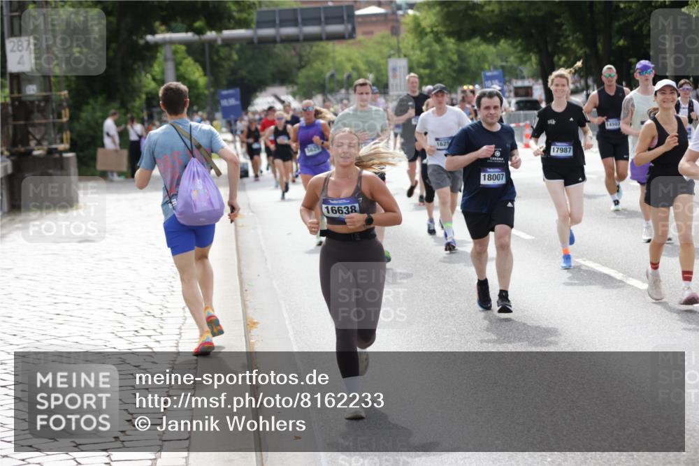 29.06.2025 - hella hamburg halbmarathon Jannik Wohlers http://msf.ph/oto/8162233 29.06.2025 10:20:10 Lombardsbrücke 1011, 1471, 1474, 2053, 2101, 2325, 2478, 2834, 3733, 3781, 4154, 4166, 4288, 4422, 4754, 4869, 5181, 5625, 6951, 7131, 8588, 9722, 10041, 10613, 10647, 11100, 11603, 11835, 11995, 12056, 12977, 14500, 14502, 14503, 14894, 15180, 15244, 15442, 15513, 16135, 16254, 16638, 17581, 17671, 17987, 18007, 18423, 18908, 19014, 19093 meine-sportfotos.de