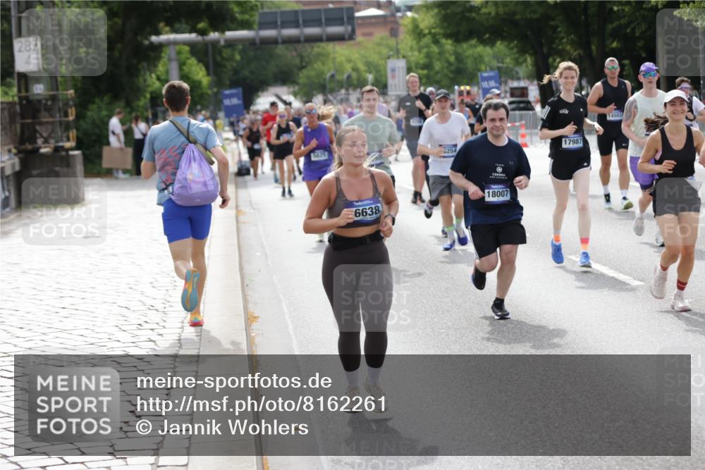 29.06.2025 - hella hamburg halbmarathon Jannik Wohlers http://msf.ph/oto/8162261 29.06.2025 10:20:10 Lombardsbrücke 1011, 1471, 1474, 2053, 2101, 2325, 2478, 2834, 3733, 3781, 4154, 4166, 4288, 4422, 4754, 4869, 5181, 5625, 6951, 7131, 8588, 9722, 10041, 10613, 10647, 11100, 11603, 11835, 11995, 12056, 12977, 14500, 14502, 14503, 14894, 15180, 15244, 15442, 15513, 16135, 16254, 16638, 17581, 17671, 17987, 18007, 18423, 18908, 19014, 19093 meine-sportfotos.de