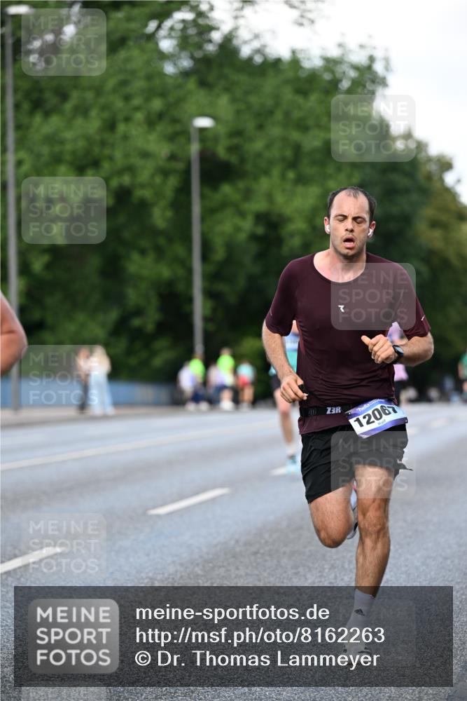 29.06.2025 - hella hamburg halbmarathon Dr. Thomas Lammeyer http://msf.ph/oto/8162263 29.06.2025 09:44:46 Kennedybrücke 2892, 4128, 4571, 6559, 7862, 10234, 10780, 11194 meine-sportfotos.de