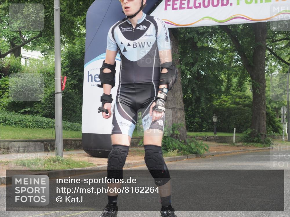 29.06.2025 - hella hamburg halbmarathon KatJ http://msf.ph/oto/8162264 29.06.2025 09:11:52 Zwischen KM18-KM19  meine-sportfotos.de