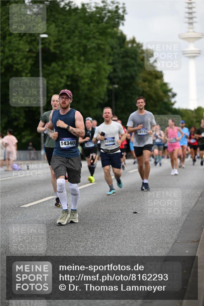 29.06.2025 - hella hamburg halbmarathon Dr. Thomas Lammeyer http://msf.ph/oto/8162293 29.06.2025 10:08:43 Kennedybrücke 1316, 1377, 1674, 2011, 2463, 2698, 3413, 3994, 4146, 4904, 5354, 5365, 5976, 6311, 6709, 8089, 8217, 9280, 10213, 10756, 10962 meine-sportfotos.de