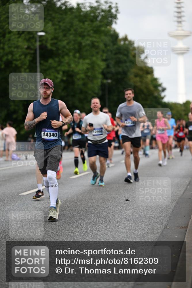 29.06.2025 - hella hamburg halbmarathon Dr. Thomas Lammeyer http://msf.ph/oto/8162309 29.06.2025 10:08:44 Kennedybrücke 1316, 1377, 1674, 2011, 2463, 2698, 3413, 3994, 4146, 4904, 5354, 5365, 5976, 6311, 6709, 8089, 8217, 9280, 10213, 10756, 10962 meine-sportfotos.de