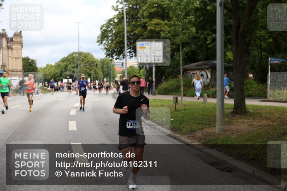 29.06.2025 - hella hamburg halbmarathon Yannick Fuchs http://msf.ph/oto/8162311 29.06.2025 10:39:09 20KM 1413, 1424, 1520, 1697, 2890, 2970, 3098, 4270, 4691, 4915, 5047, 7710, 8928, 9030, 9302, 10313, 11809, 12528, 13975, 14351, 14464, 14686, 14687, 14703, 15334, 16058, 16803, 17120, 17406, 18539, 18631, 19207 meine-sportfotos.de