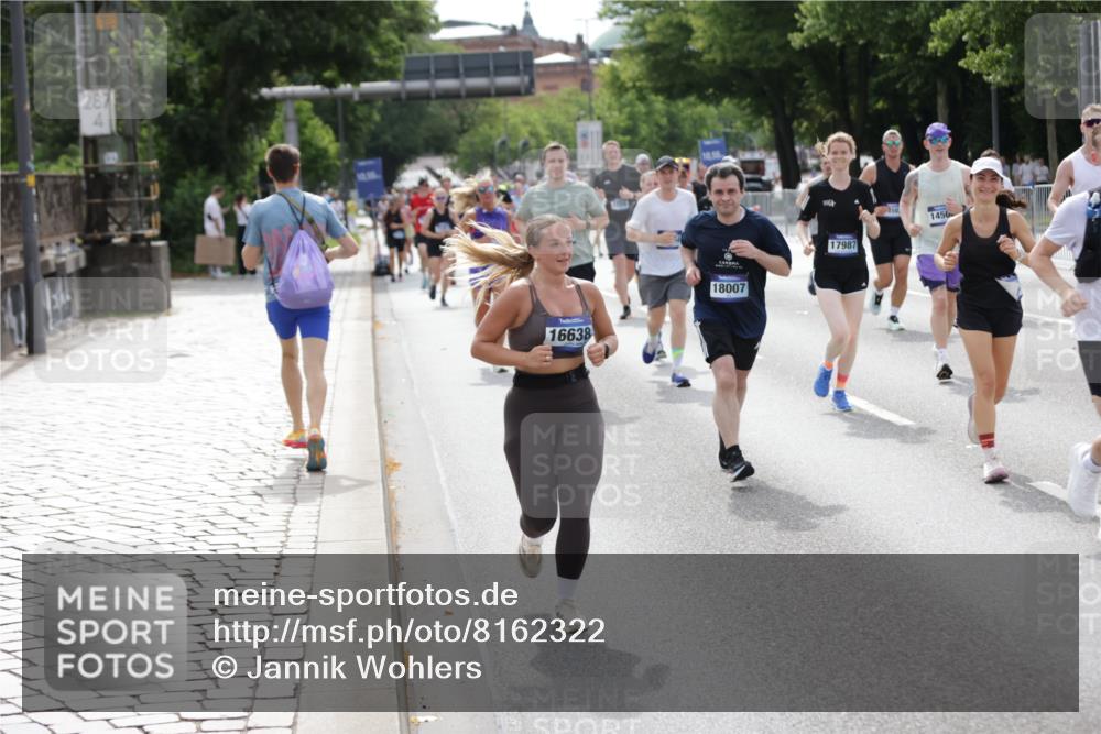 29.06.2025 - hella hamburg halbmarathon Jannik Wohlers http://msf.ph/oto/8162322 29.06.2025 10:20:10 Lombardsbrücke 1011, 1471, 1474, 2053, 2101, 2325, 2478, 2834, 3733, 3781, 4154, 4166, 4288, 4422, 4754, 4869, 5181, 5625, 6951, 7131, 8588, 9722, 10041, 10613, 10647, 11100, 11603, 11835, 11995, 12056, 12977, 14500, 14502, 14503, 14894, 15180, 15244, 15442, 15513, 16135, 16254, 16638, 17581, 17671, 17987, 18007, 18423, 18908, 19014, 19093 meine-sportfotos.de
